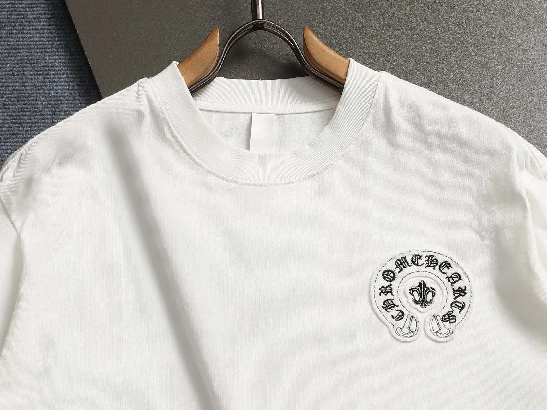 𝗖𝗵𝗿𝗼𝗺𝗲 𝗛𝗲𝗮𝗿𝘁𝘀/ 2026 New Arrival Original T 👑 ！ ！ ✟ ！ 👍 ✂️Quality , ！ 。 ： ➕100% 。Authentic ➕ ➕3D ➕ ： ！ ！ Authentic ！ Same Style ！ ：White Black Size：S-XL